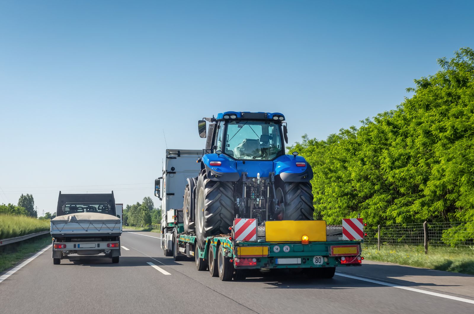 שחררו את הכוח של הובלת מכונות: מדריך מקיף הובלת מכונות